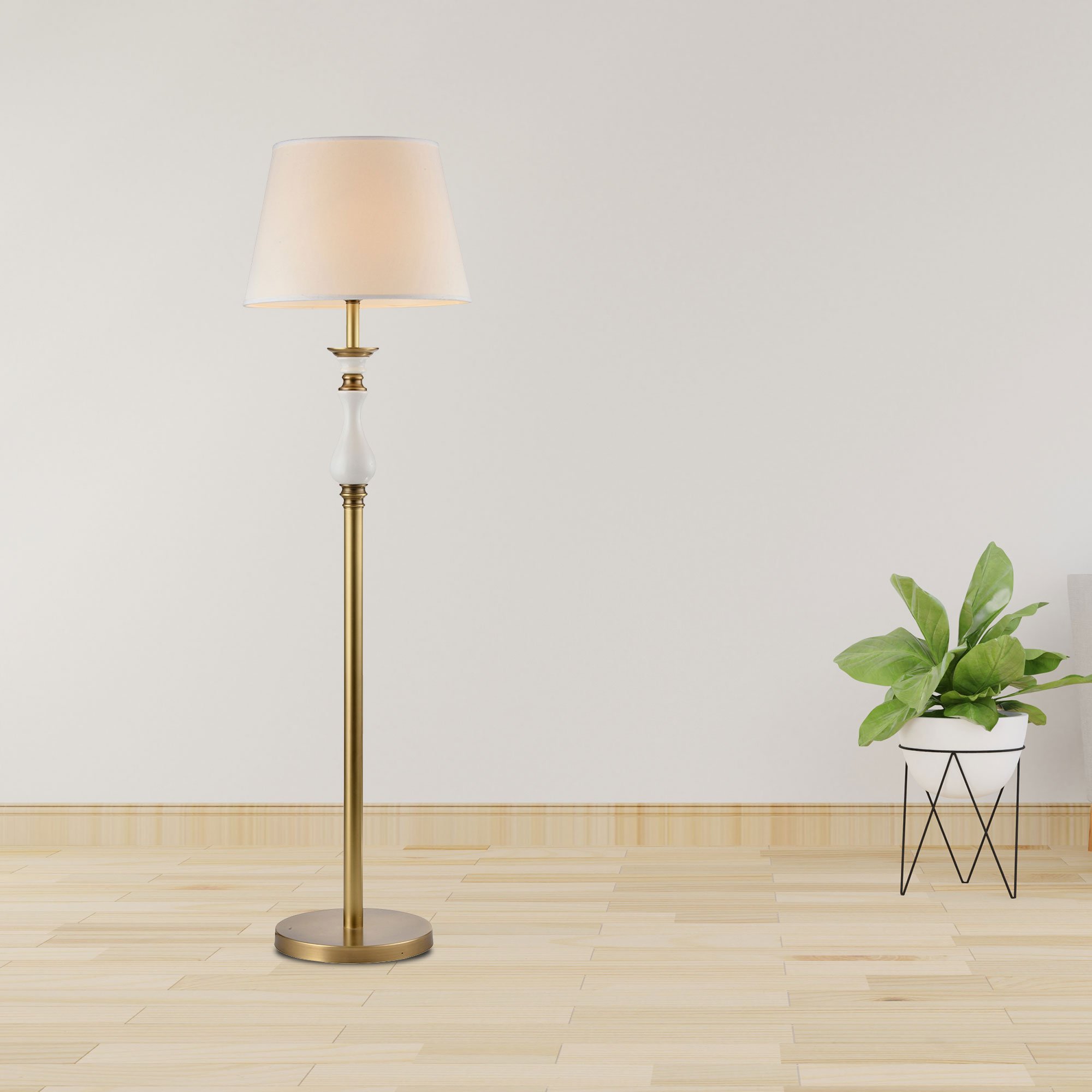 Đèn cây đồng phòng khách thân gốm sứ cao cấp Venus 700310-01 Đèn cây đồng phòng khách thân gốm sứ cao cấp Venus 700310-01