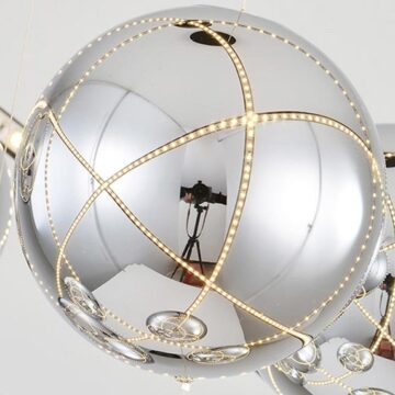 Đèn chùm trang trí hiện đại