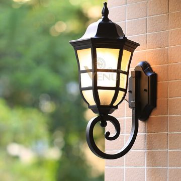 Đèn tường ngoài trời cổ điển Venus 0105