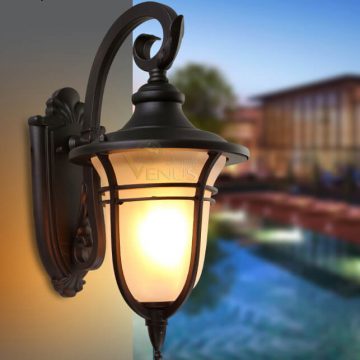 Đèn tường ngoài trời cổ điển Venus 0135S