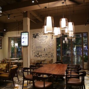 Không gian nội thất và đèn trang trí quán cafe L'amant Cafe