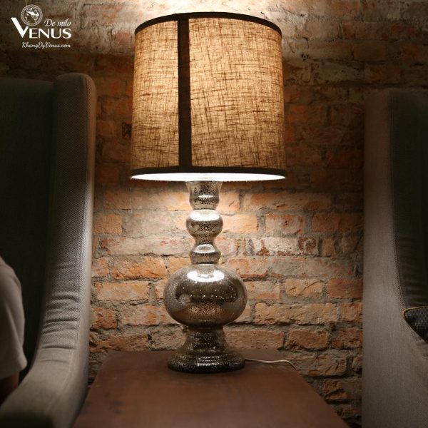 Không gian nội thất và đèn trang trí quán cafe L'amant Cafe