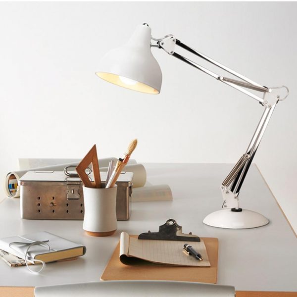 đèn bàn làm việc