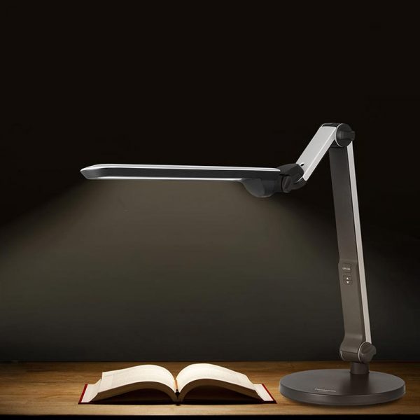 đèn bàn làm việc