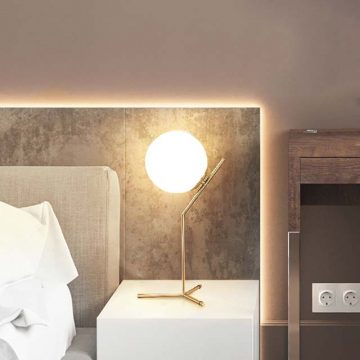 đèn bàn trang trí thủy tinh hiện đại