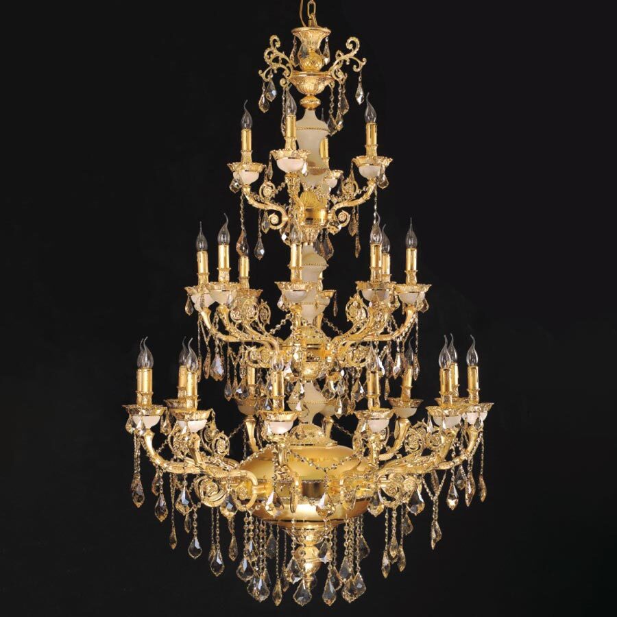 Đèn chùm đồng pha lê trang trí đẹp cho tiệm áo cưới