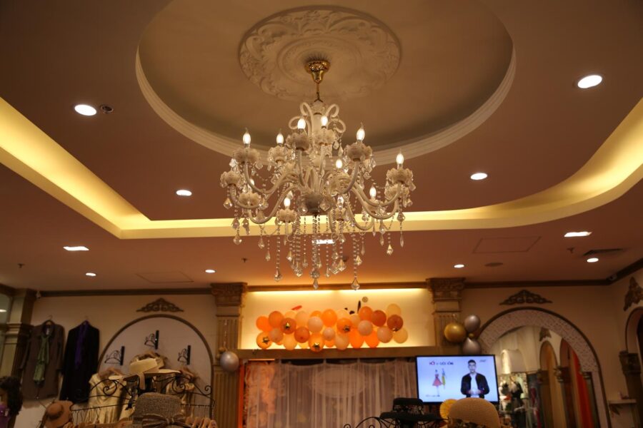 đèn chùm pha lê bóng nến