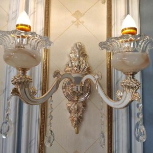 đèn tường hợp kim