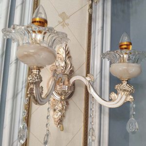 đèn tường hợp kim