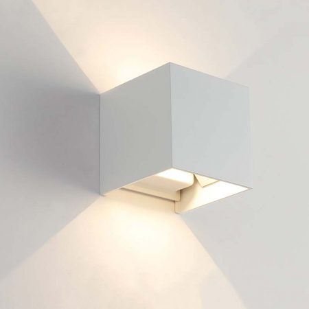 đèn hắt tường hiện đại màu trắng hình vuông