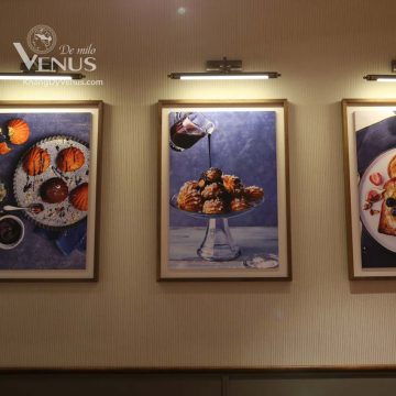 đèn soi tranh rọi tranh soi gương