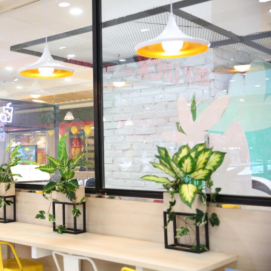 đèn trang trí quán cafe sư vạn hạnh sky luck