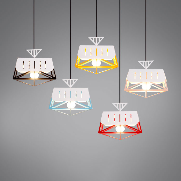 Đèn thả trang trí lồng sắt kim cương nhiều màu Venus KD202428 (mẫu mới 2019) Đèn thả trang trí lồng sắt kim cương nhiều màu Venus KD202428 (mẫu mới 2019)