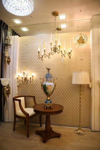 showroom đèn trang trí