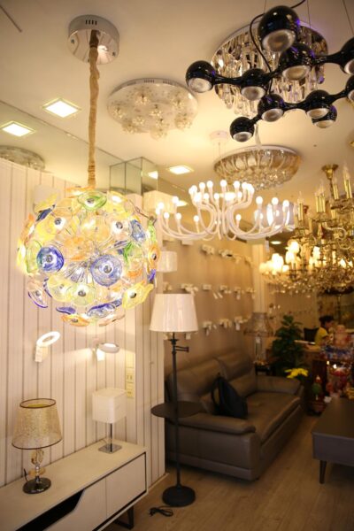 showroom đèn trang trí