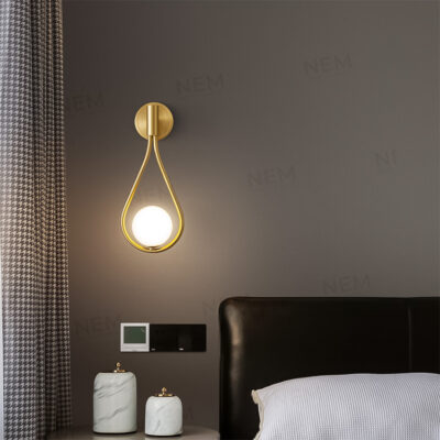 Đèn tường thủy tinh trang trí thân vàng cao cấp VK12 (vàng)