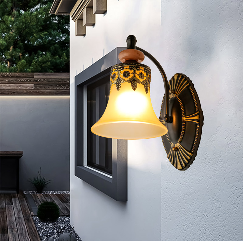 Đèn gắn tường trang trí ngoài trời cổ điển GTCL6075 - Image 3