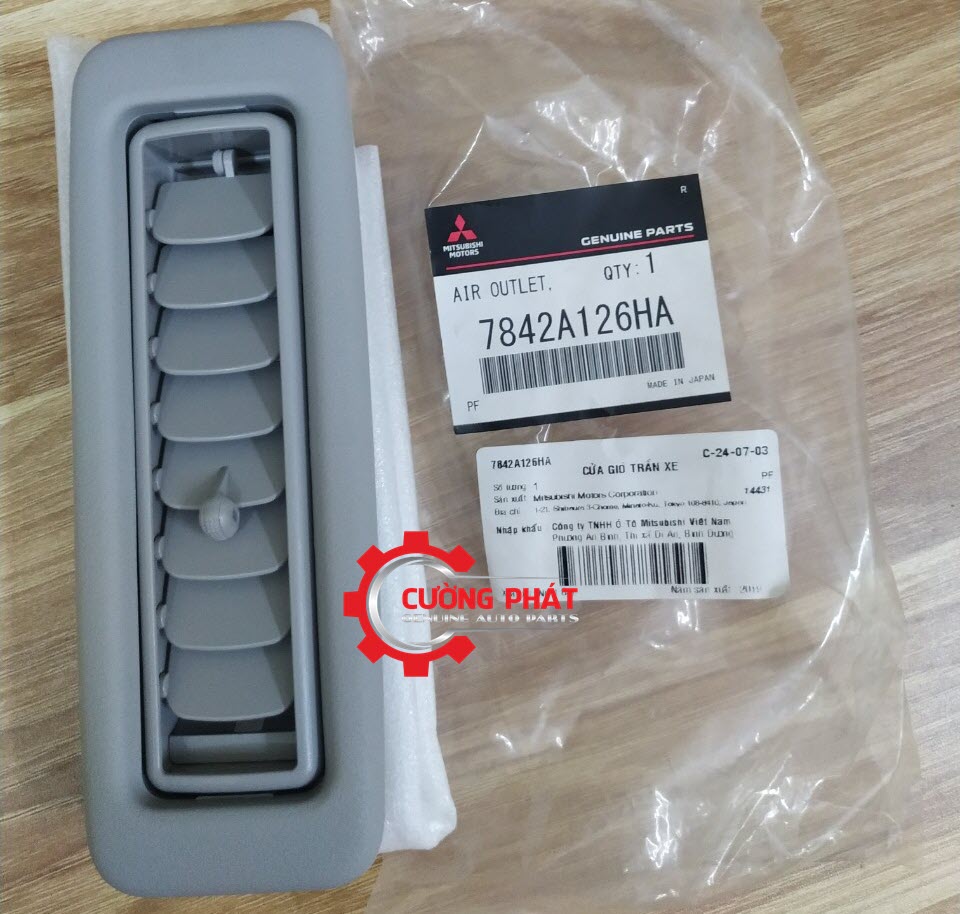 cua-gio-dieu-hoa-tran-xe-Mitsubishi-Pajero-Sport-2016(4) Cửa gió điều hòa trần xe Mitsubishi Pajero Sport
