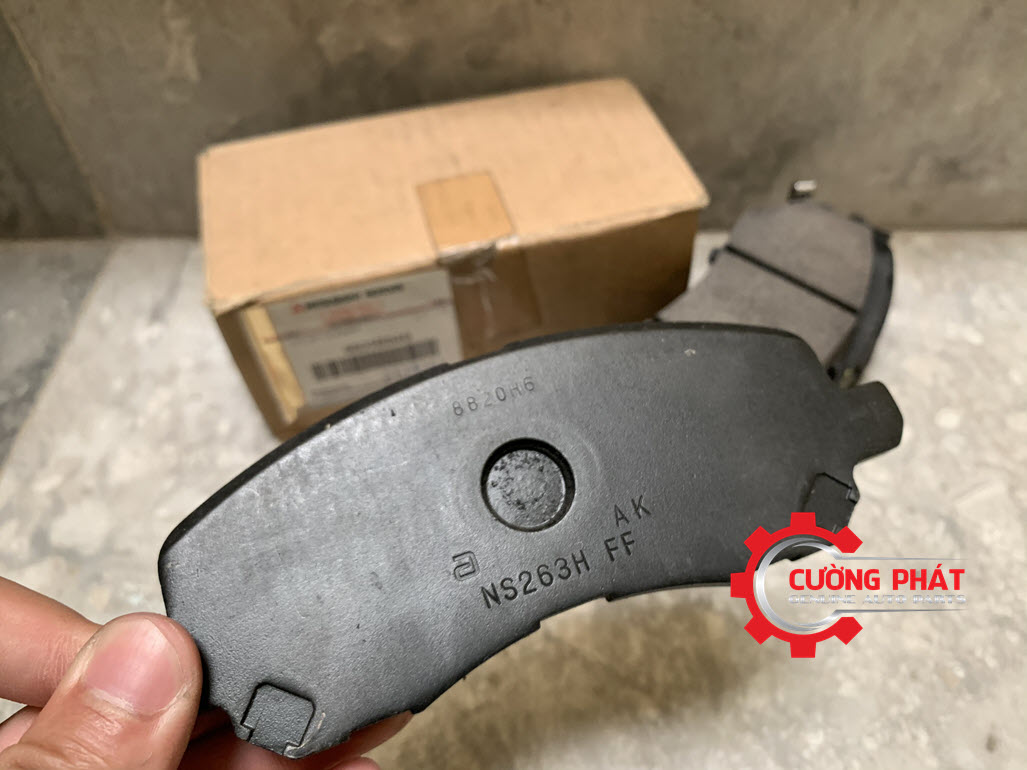 ma-phanh-truoc-Xpander(2) Cận cảnh má phanh trước Mitsubishi Xpander chính hãng