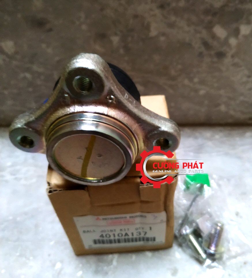 Rotuyn-dung-tren-Mitsubishi-Pajero-V73-V93-4010A137(1) Hình ảnh rotuyn đứng trên Mitsubishi Pajero Sport, V73, V93
