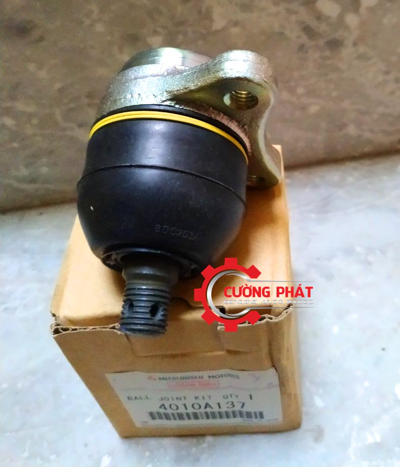 Rotuyn-dung-tren-Mitsubishi-Pajero-V73-V93-4010A137(3) Chi tiết rotuyn đứng trên Pajero Sport, Pajero ngân hàng