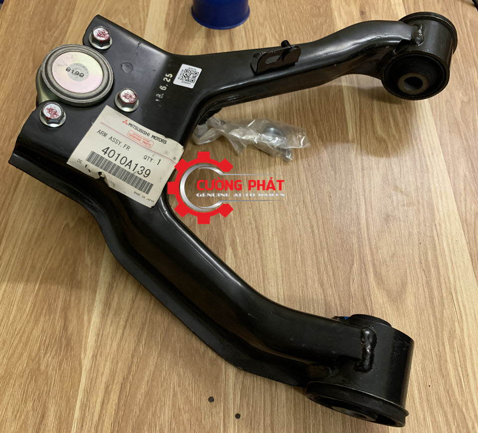 Cang-A-tren-Mitsubishi-Pajero-ngan-hang-V93-4010A139 Hình ảnh càng A Mitsubishi Pajero V93 chính hãng