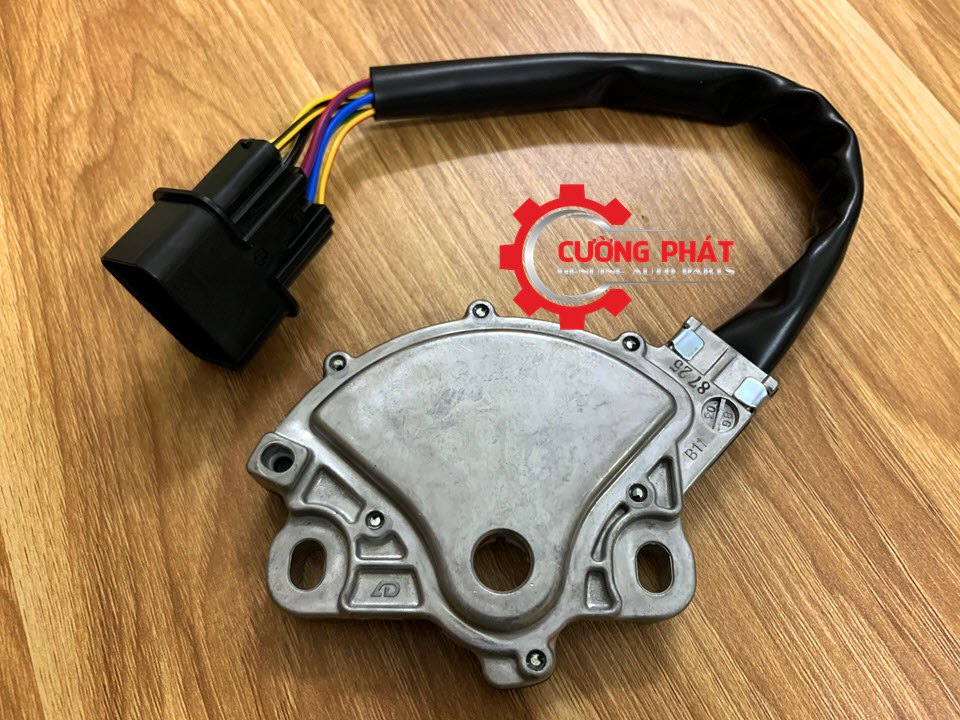 Cong-tac-re-quat-hop-so-Mitsubishi-Triton-Pajero-Sport-V93-8604A053(4) Hình ảnh công tắc rẻ quạt hộp số Mitsubishi Triton 2010, Pajero Sport, V93 ngân hàng chính hãng