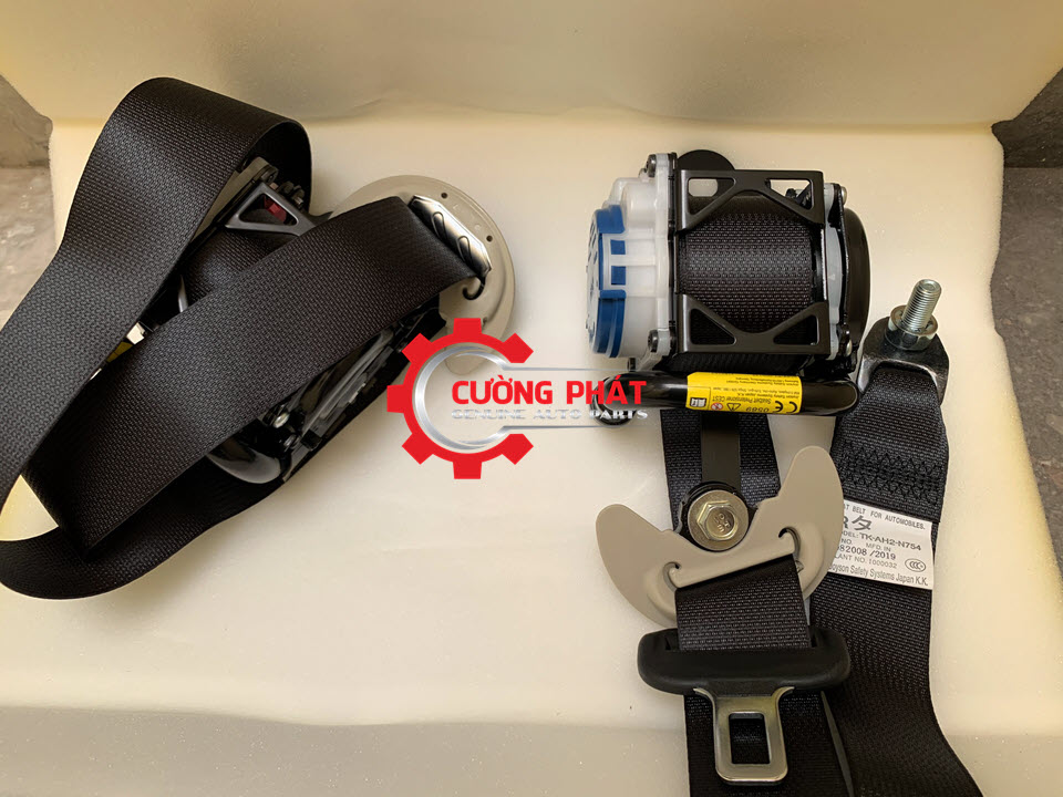 Day-dai-an-toan-truoc-Mitsubishi-Outlander-2016-2020-7000F321XA(1) Hình ảnh dây đai an toàn Mitsubishi Outlander 2016-2020 chính hãng