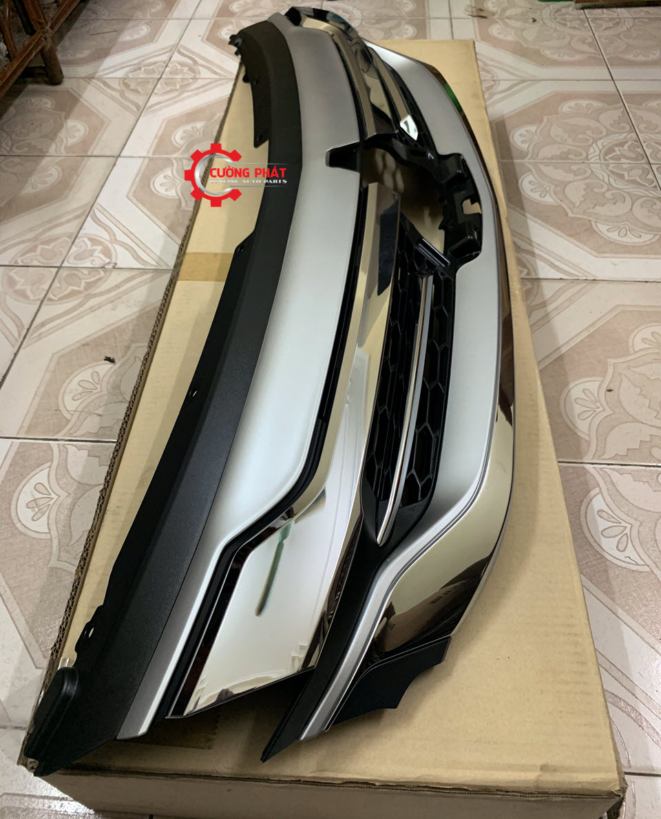 Mat-ca-lang-Mitsubishi-Pajero-Sport-2018-7450A961(4) Cận cảnh mặt ca lăng Pajero Sport 2018 chính hãng