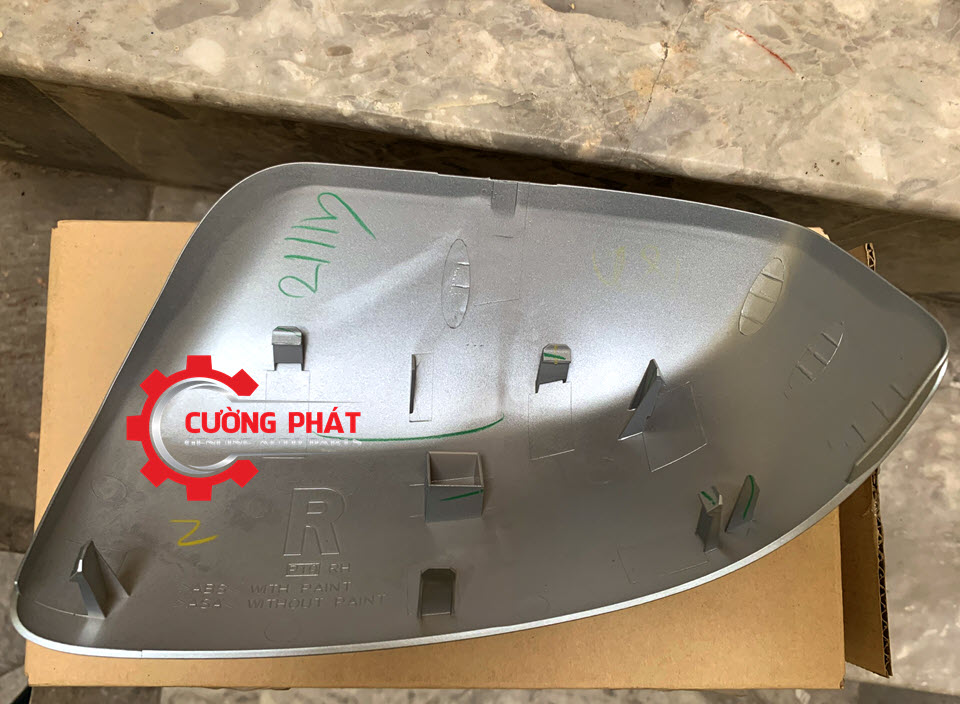 Op-guong-chieu-hau-Mitsubishi-Attrage-Mirage-khong-Xinhan-7632B169HB(3) Cận cảnh mặt sau ốp gương chiếu hậu không xi nhan của Attrage, Mirage hàng chính hãng