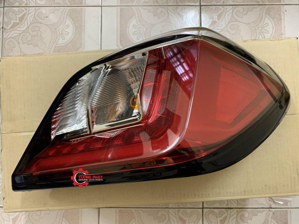 Den-hau-Mitsubishi-Attrage-2020-co-led-8330B260(6) Toàn cảnh đèn hậu Attrage 2020 có led chính hãng