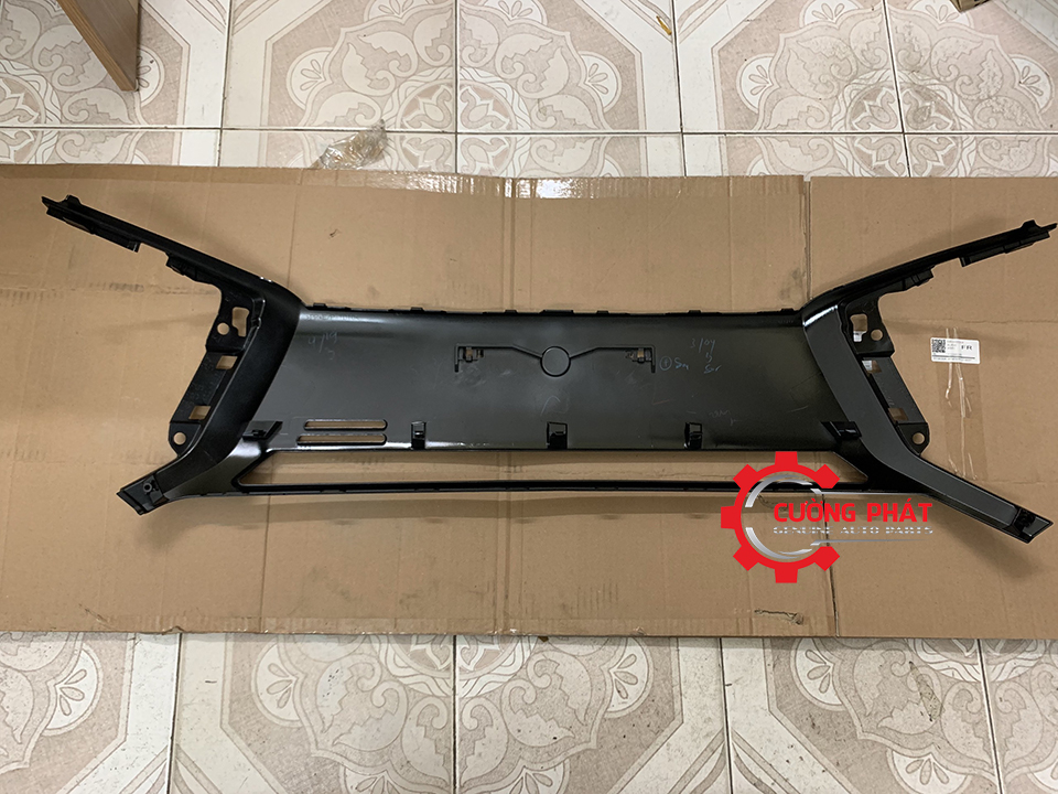 Op_can_truoc_Mitsubishi_Xpander_6400H353XA_CuongPhat Mặt sau Ốp cản sau Mitsubishi Xpander