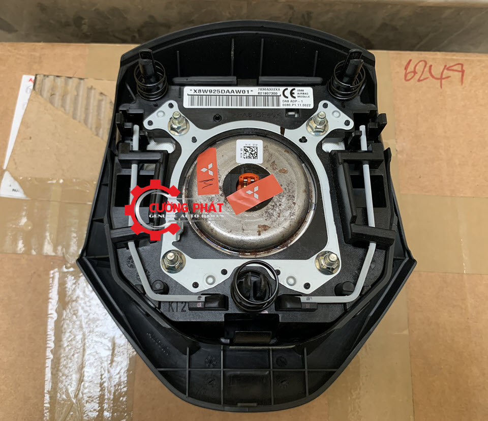 Tui-khi-vo-lang-Mitsubishi-Attrage-Mirage-New-Triton-7030A322XA(4) Mặt sau túi khí vô lăng Attrage, Mirage, New Triton chính hãng