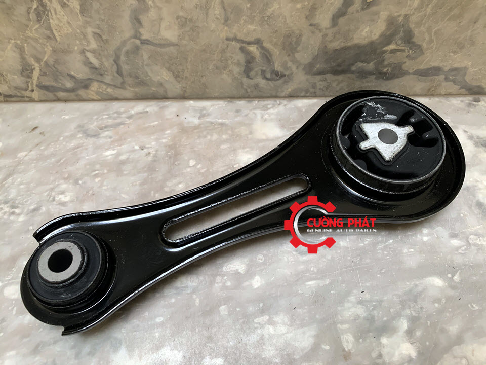 Cao-su-chan-may-Mitsubishi-Xpander-1092A264-chan-so-8 (1) Cận cảnh cao su chân máy số 8 xe Xpander chính hãng