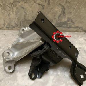 Hình ảnh cao su chân máy số sàn Mitsubishi Xpander chính hãng