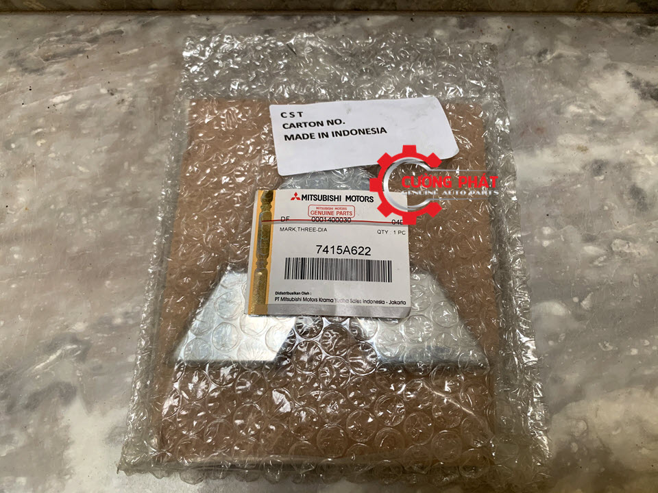 Logo-bieu-tuong-cop-sau-Mitsubishi-Xpander-7415A622(1) Hình ảnh logo biểu tượng cốp sau Mitsubishi Xpander chính hãng