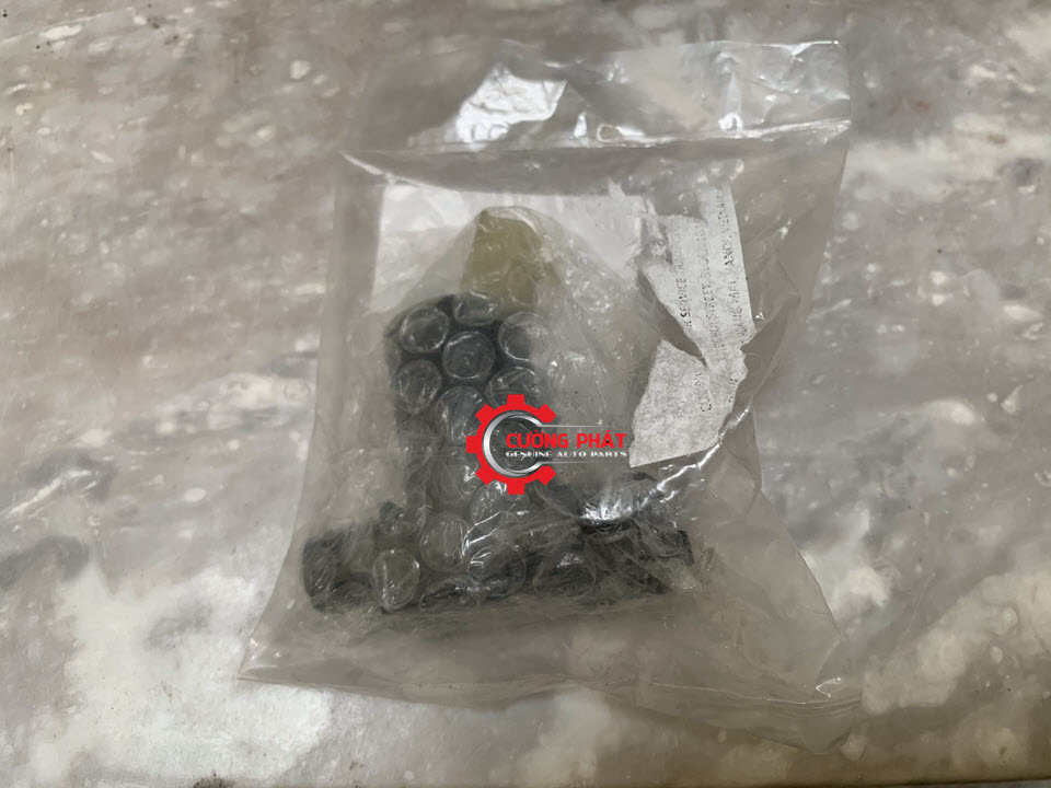 Mo-to-bom-nuoc-rua-kinh-Mitsubishi-Xpander-8260A409 Cận cảnh mô tơ bơm nước rửa kính Xpander chính hãng