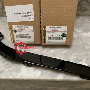 Hình ảnh ốp viền cản trước Mitsubishi Xpander chính hãng