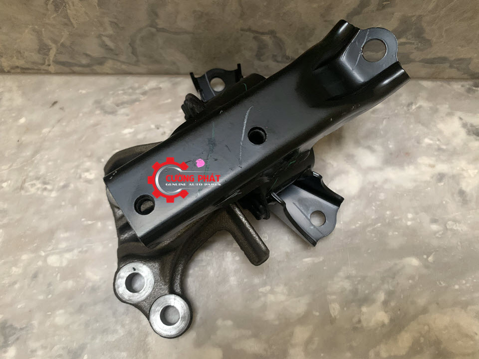 Cao-su-chan-hop-so-Mitsubishi-Attrage-Mirage-AT-chan-lech-2910A318-2910A106 Chi tiết cao su chân hộp số tự động Attrage, Mirage (AT) chính hãng