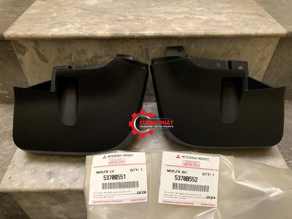 Chan-bun-banh-truoc-Mitsubishi-Triton-2015-5370A551-5370A552 (1) Mã chắn bùn bánh Triton 2015 chính hãng