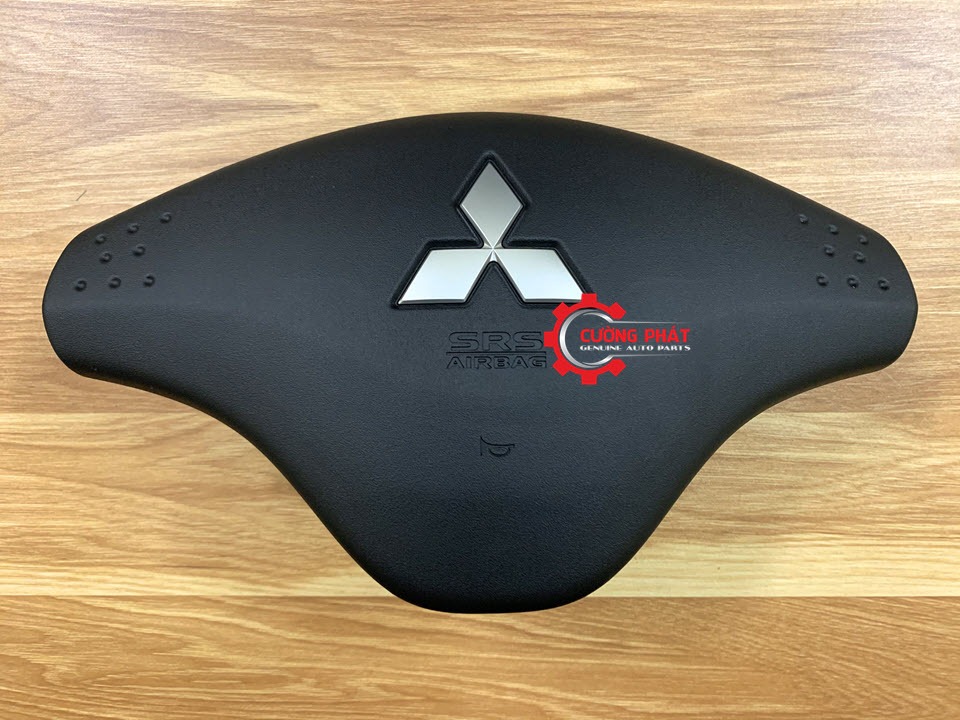 Tui-khi-chinh-Mitsubishi-Triton-2009-2014-Zinger-MR992559-tui-khi-vo-lang(4) Hình ảnh túi khí vô lăng Mitsubishi Triton 2009-2014, Zinger chính hãng