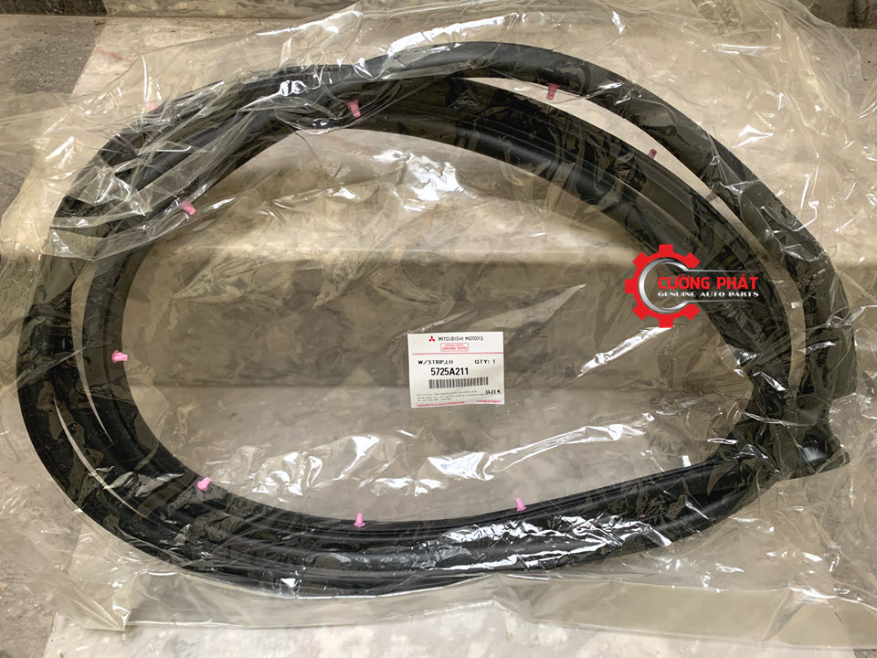 Gioang-canh-cua-truoc-Mitsubishi-Attrage-Mirage-5725A211-5725A212 Hình ảnh gioăng cánh cửa trước Mitsubishi Attrage, Mirage chính hãng