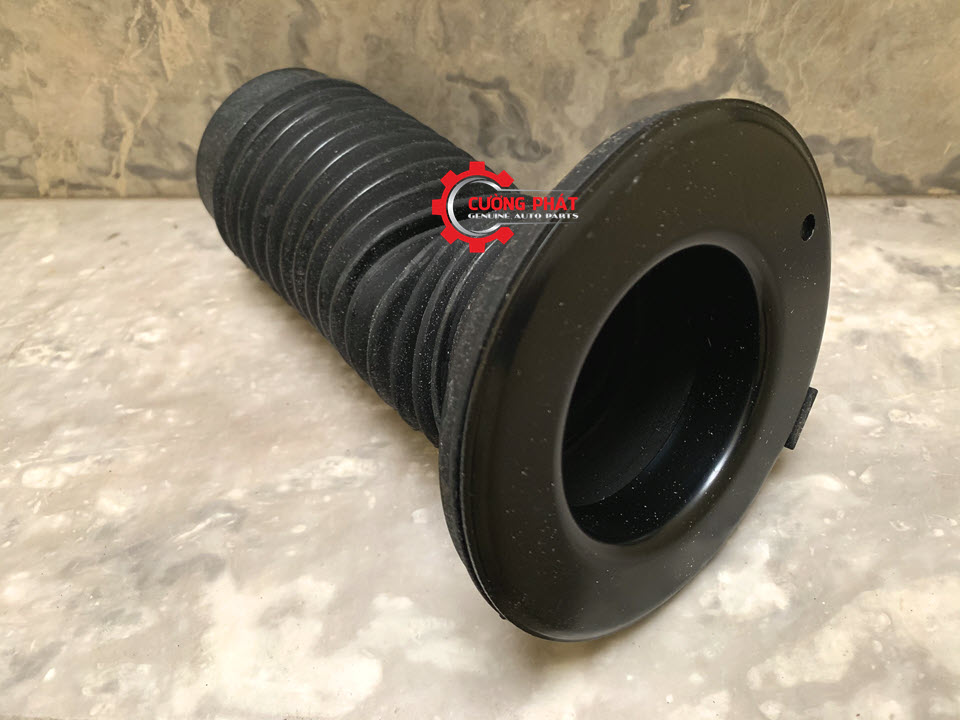 Chup-bui-giam-xoc-truoc-Mitsubishi-Outlander-4040A275 (1) Cận cảnh chụp bụi giảm xóc trước Outlander chính hãng