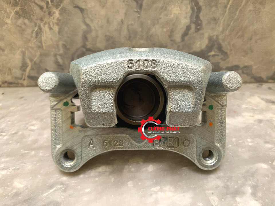Cum-phanh-truoc-Mitsubishi-Attrage-Mirage-4605B003-4605B004 (1) Chi tiết cụm phanh trước Attrage, Mirage chính hãng