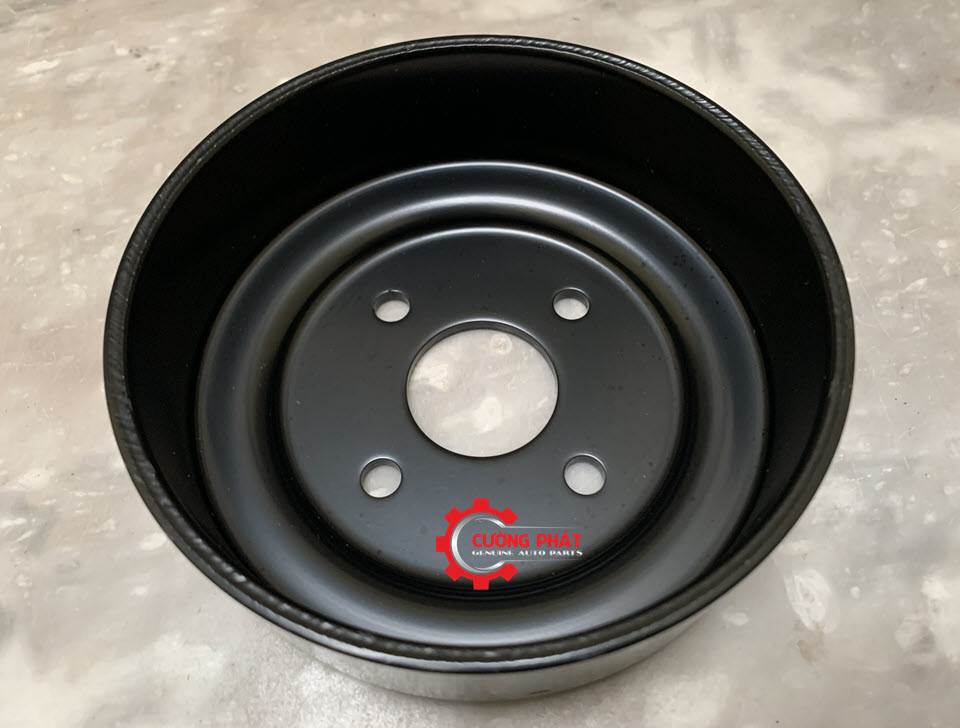 Puly-bom-nuoc-Mitsubishi-Attrage-Mirage-1330A046 Cận cảnh puly bơm nước Attrage, Mirage chính hãng