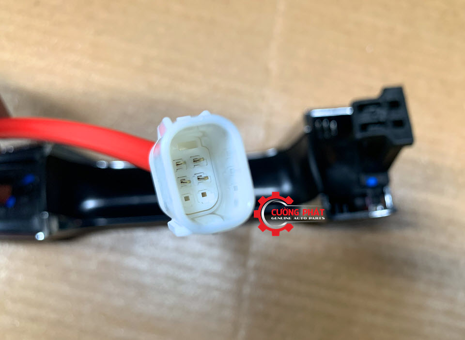 Tay-mo-cua-ngoai-Mitsubishi-Xpander-2020-5716A711 Giắc tay mở cửa ngoài Xpander 2020 chính hãng