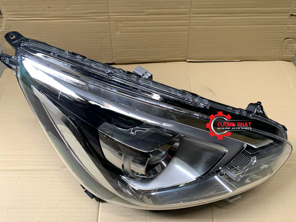 Den-pha-Mitsubishi-Mirage-2018-co-LED-8301D140-8301D141 (5) Chi tiết đèn pha Mirage chính hãng