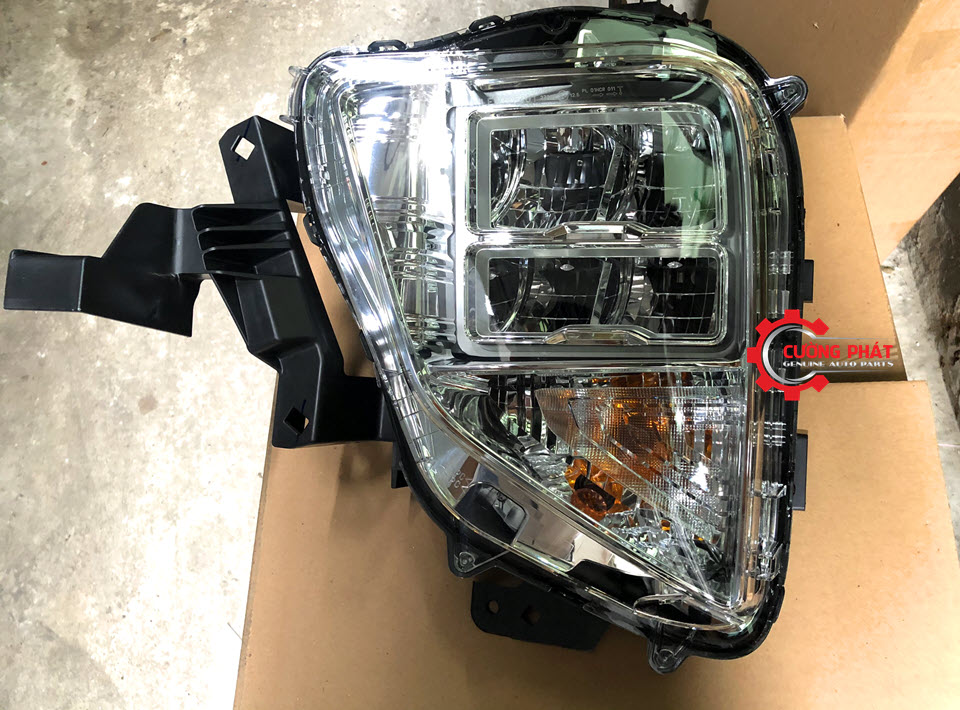 Den-pha-Mitsubishi-Xpander-2020-co-LED-8301D491-8301D492 (1) Cận cảnh đèn pha Xpander 2020 có LED chính hãng