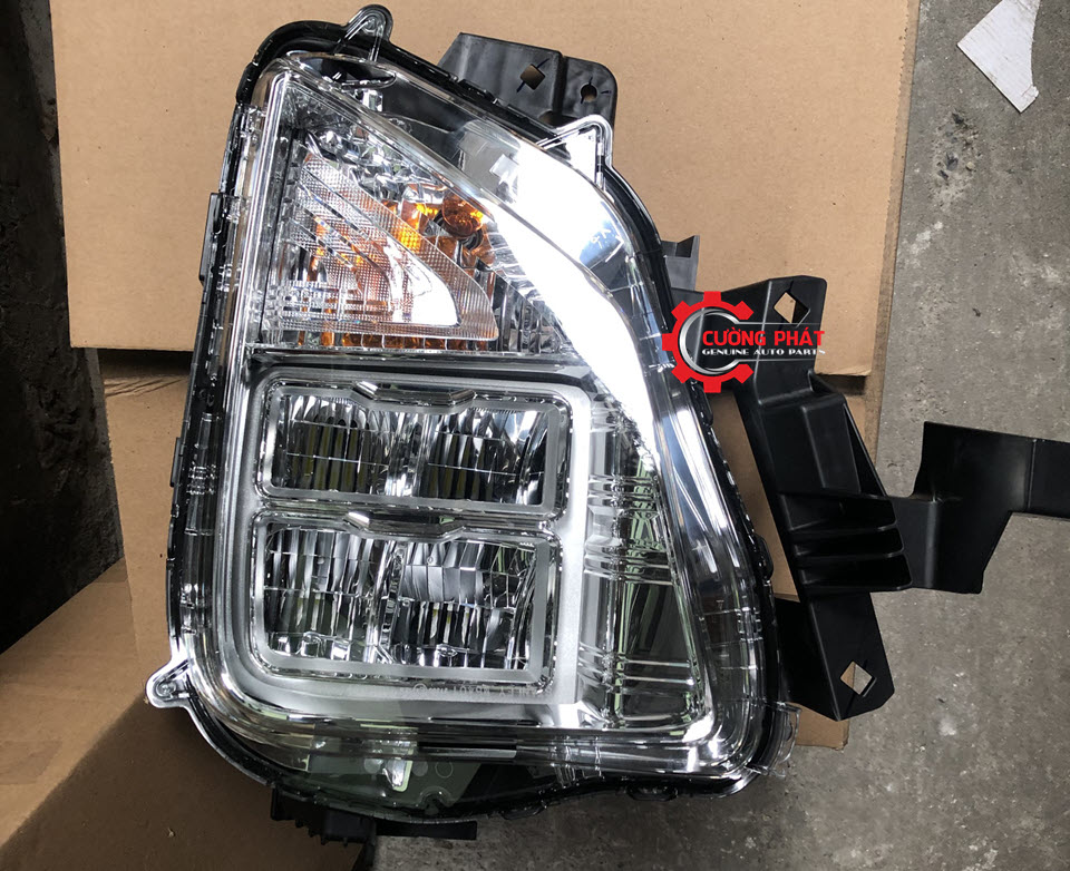 Den-pha-Mitsubishi-Xpander-2020-co-LED-8301D491-8301D492 Hình ảnh đèn pha Mitsubishi Xpander 2020 có LED chính hãng