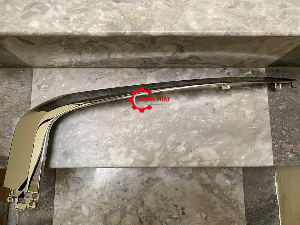 Nep-ma-can-truoc-phia-tren-Mitsubishi-Xpander-Cross-6407A395-6407A396 (2) Hình ảnh nẹp mạ cản trước phía trên Mitsubishi Xpander Cross chính hãng